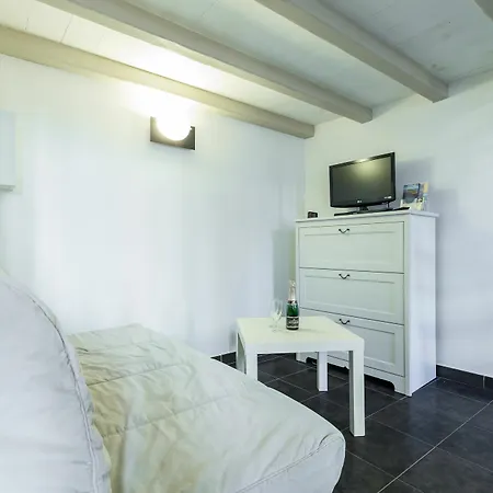 Florella Marechal Joffre Apartment