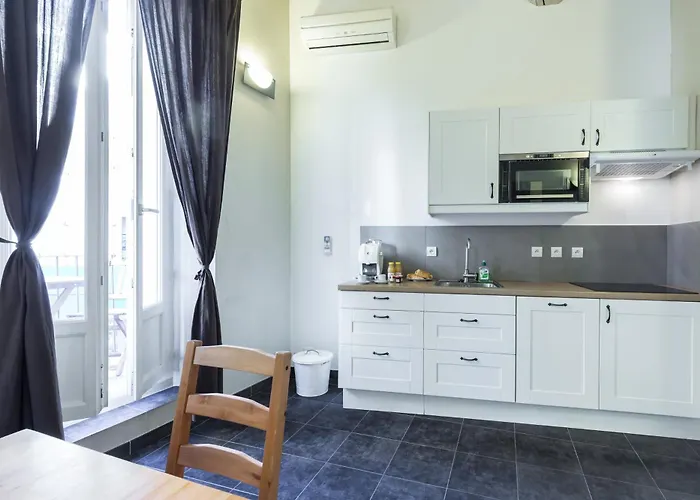 Florella Marechal Joffre Канны