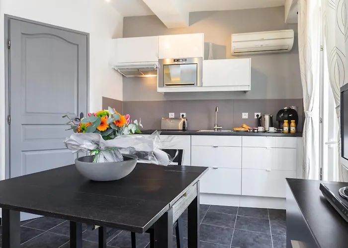 Florella Marechal Joffre Канны