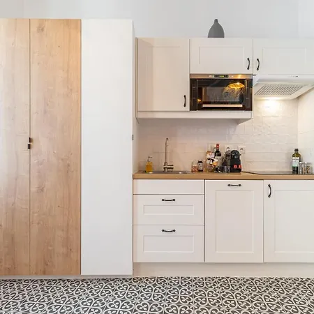 Daire Florella Marechal Joffre *