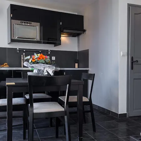 Florella Marechal Joffre Daire *